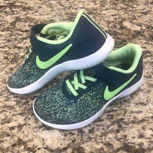 Nike flex contact boys 1.5